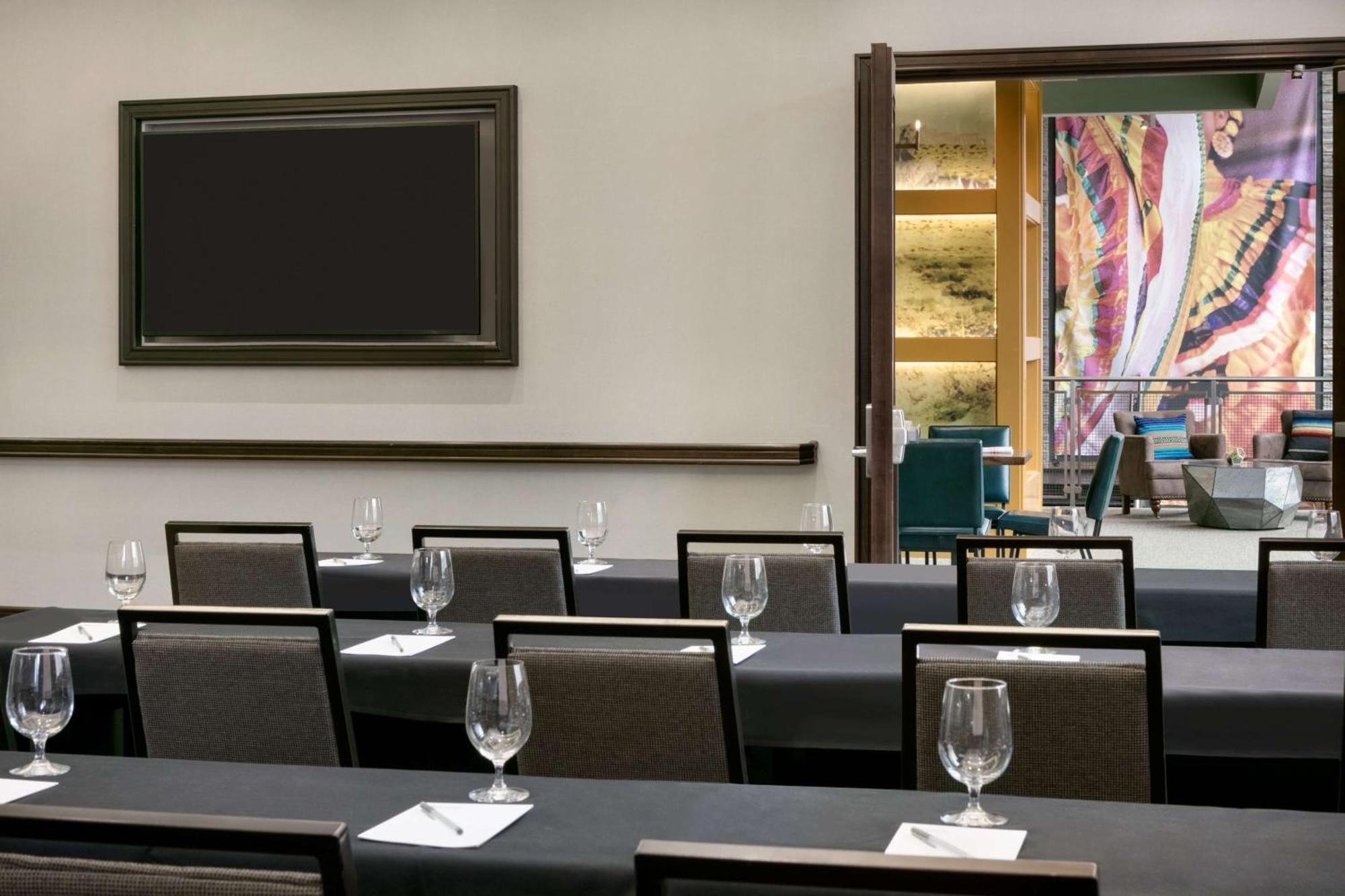 Hilton Garden Downtown Hotel